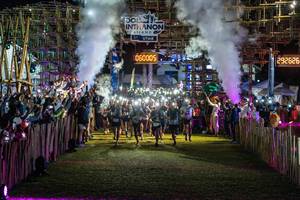 BIB: 060005, 292626
                            <button type="button" onclick="openModal(19032394)" class="btn btn-primary btn-sm float-right btn-popup" data-toggle="modal" data-target=".modal-high-quality">
                        <i class="fas fa-shopping-cart"></i> Add to Cart
                    </button>
                                            <button type="button" onclick="isThisMe(19032394, true)" class="btn btn-success btn-sm float-right btn-popup btn-isme hidden" data-toggle="tooltip" data-placement="bottom" title="นี่คือรูปของคุณใช่ไหม คลิกที่นี่เพื่อเอาเข้าอัลบั้ม">
                        <i class="fas fa-plus"></i> Add to album
                    </button>
                    <button type="button" onclick="isThisMe(19032394, false)" class="btn btn-warning btn-sm float-right btn-popup btn-isnotme hidden">
                        <i class="fas fa-ban"></i> Remove from album
                    </button>